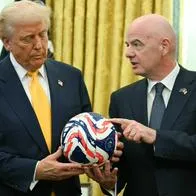 Gianni Infantino corrige a Donald Trump: "El fútbol se juega con los pies"