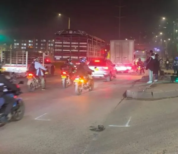 Ambulancia embistió a camión en Bogotá: el paciente que llevaba resultó herido