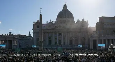 Cuáles son los retos que tendrá el nuevo papa, ante humo blanco en El Vaticano. Iglesia Católica se ilusiona con lo que viene. 