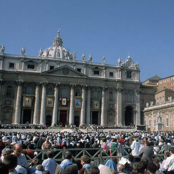 [Video] Así fue el momento del anuncio de nuevo papa en el Vaticano hoy