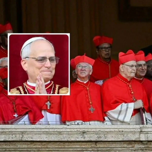 Foto de León XIV y cardenales, en nota de qué pasó con papa León XIV justo luego de elección: revelan video de cardenales