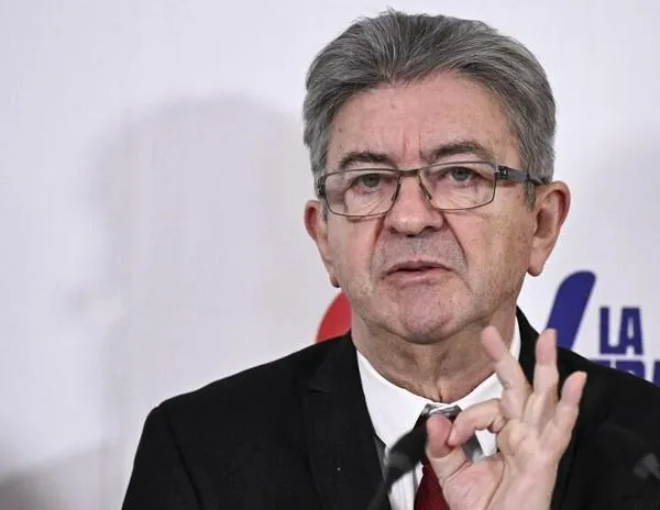 Mélenchon y su partido de izquierda radical enfrentan una embarazosa investigación periodística