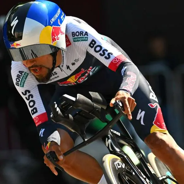 Foto de Daniel Felipe Martínez, en nota de que Daniel Felipe Martínez en etapa 2 de Giro de Italia 2025 se lució para Colombia