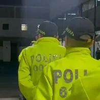 Escándalo en la Policía de Bogotá: subidentente quiso impedir denuncia por robo de motocicleta. El oficial aseguró que era un trámite muy engorroso. 