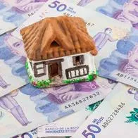 Foto de dinero para vivienda, en nota de cómo se tramita subsidio en vivienda en Colombia poco usado en estratos 1, 2 y 3
