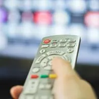 Foto de televisión, en nota de cuánto vale un anuncio de 30 segundos en radio o en televisión en Colombia 2025