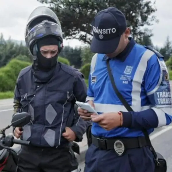 Gobierno dice que para viajar en carretera se debe llevar carné de vacunación