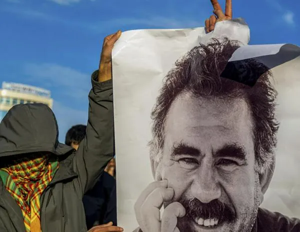 El PKK oficializa su disolución tras 40 años de lucha armada
