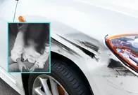 Mujer terminó atropellada por su propio carro: olvidó poner freno de mano