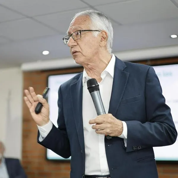 Reforma a la salud: ministro Jaramillo reconoce quiebra intencional de las EPS