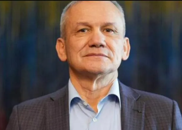 Carlos Ramón González