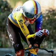 Foto de Egan Bernal, en nota sobre cuánto ganaría Egan Bernal si es campeón del Giro de Italia 2025: cifra es alta