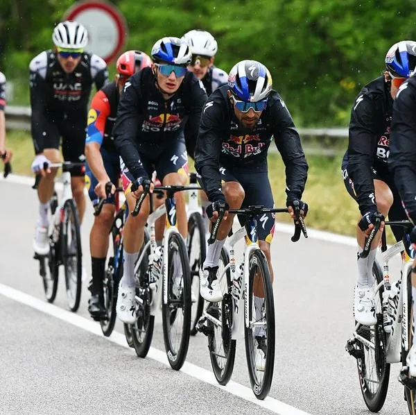 Daniel Felipe Martínez y el equipo Red Bull
