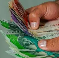 Prima de mitad de año 2025: ¿puede ser retenida o embargada por deuda con banco?