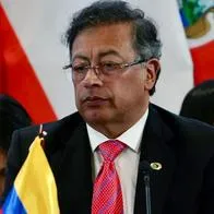 Expertos aseguran que el plan de Gustavo Petro de reemplazar a Estados Unidos con China como socio comercial no es posible ni beneficioso.