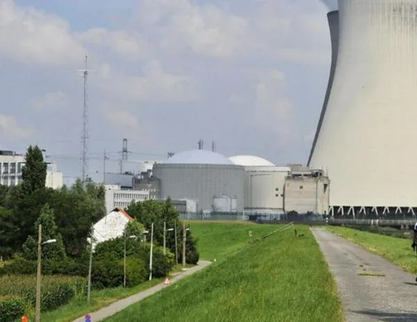 Bélgica deroga su ley de abandono de la energía nuclear 22 años después de su adopción