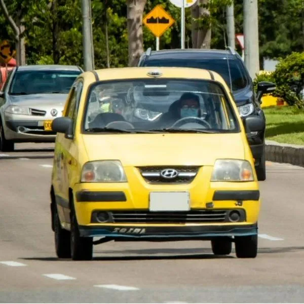 Bogotá hoy: taxista le pegó con un bolillo a un hombre y lo dejó mal herido