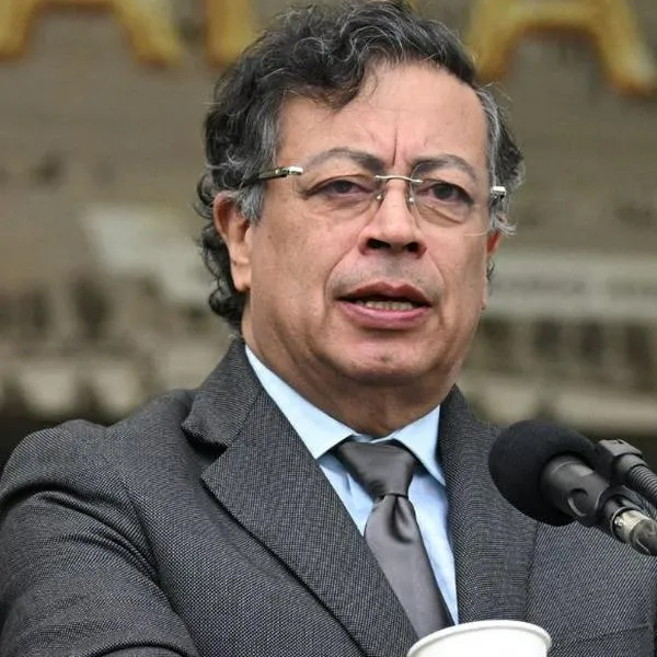Gustavo Petro y Armando Benedetti cuentan con poco tiempo para buscar la aprobación de la reforma laboral y de la consulta popular.