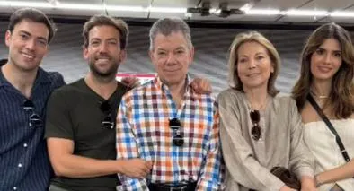 Juan Manuel Santos visita Japón con su familia y su nuera Gabriela Tafur