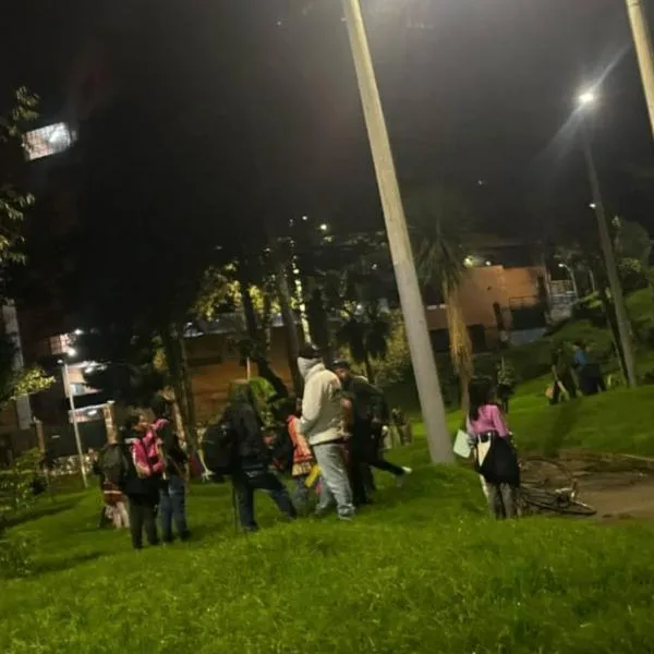 Protesta de indígenas en Bogotá: bloqueos en Transmilenio, en la carrera Séptima