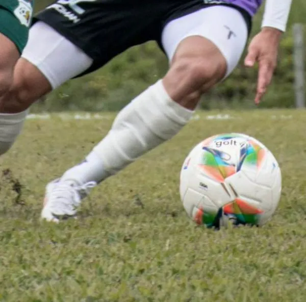 SIC y fútbol colombiano: revelan chats de vetos a jugadores y corrupción clubes