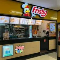 Frisby España amenazó a 'tiktoker' colombiana al llamarlos piratas en redes