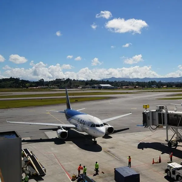 Aeropuerto José María Córdova, en nota sobre mantenimiento que harán en la pista