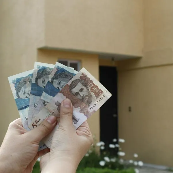 Pesos colombianos