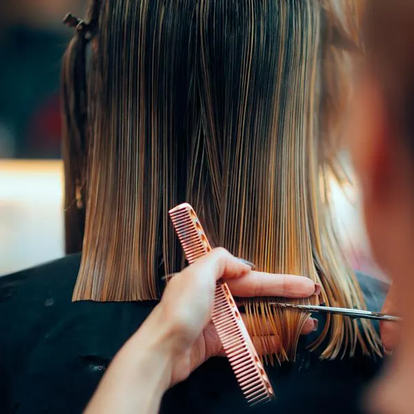 Dónde puedo denunciar una peluquería: responden si puede demandar por mal corte