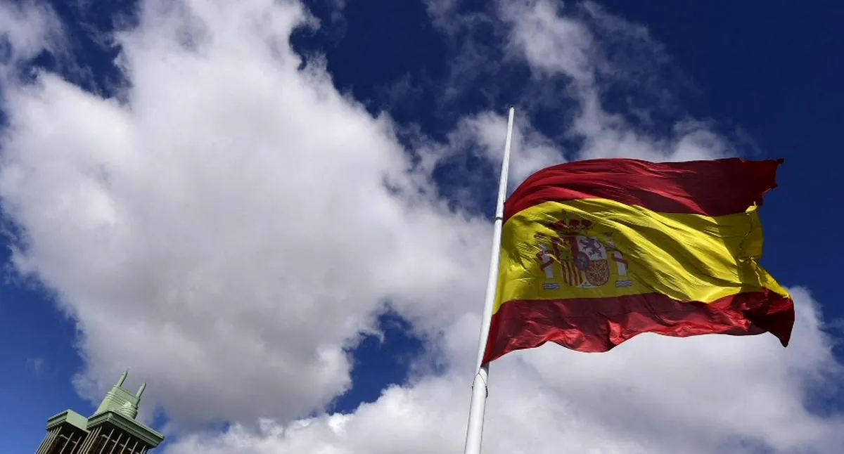 Colombianos viven en aeropuerto de Madrid luego de estafa con oferta de trabajo