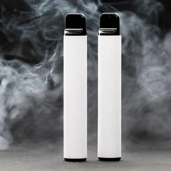 Empresas agrupadas en Alterpro piden un debate plural para definir cómo va a ser el aumento de impuestos a vapeadores y cigarrillos en Colombia. 