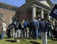 Gobierno de Trump impide a Harvard matricular a estudiantes extranjeros