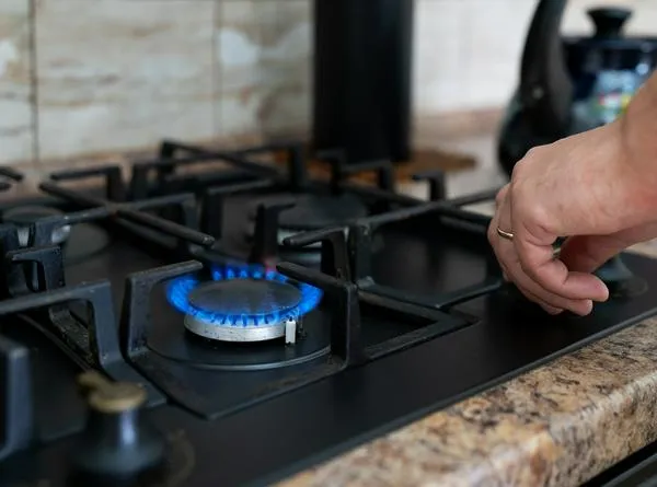 Superintendencia de Servicios ordenó a Alcanos bajar precio de gas en 9 ciudades