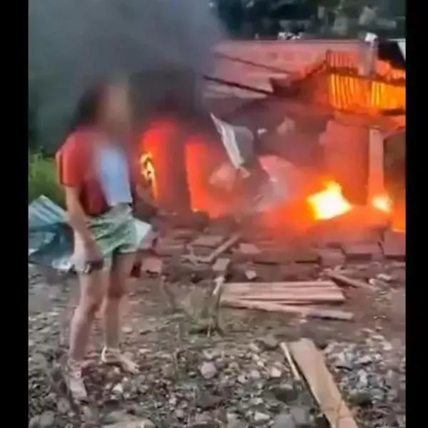 Eln bombardeó casas en el Catatumbo y dicen que buscan a disidentes de las Farc
