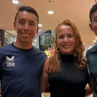 Mamá de Egan Bernal se sometió a operación mientras el ciclista está en Italia