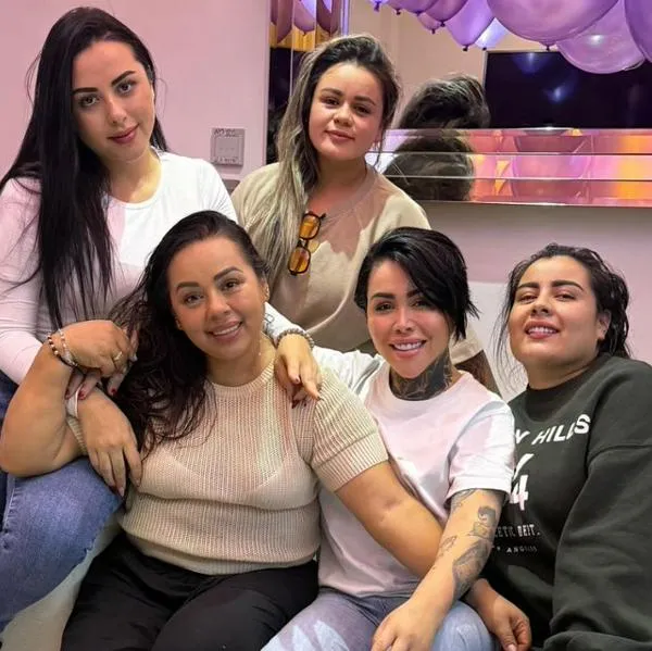 Yina Calderón y sus hermanas / Instagram: @yinacalderontv
