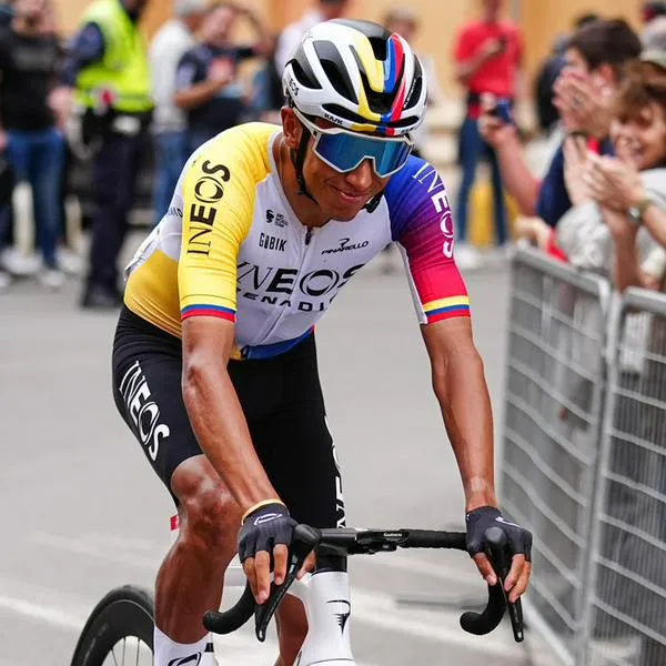 Egan Bernal cayó hoy en etapa 14 del Giro de Italia: así va clasificación