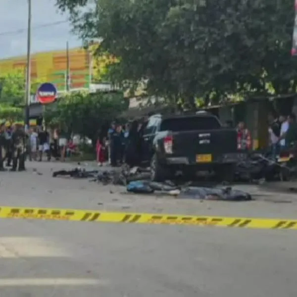 Carro del Ejército en Granada (Meta) atropelló y mató a 3 personas, 4 heridos