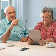 Pensionados reciben pago de mesada 14: quiénes serán, cuándo tendrán dinero