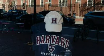 Qué pasará con estudiantes internacionales en Harvard: Hong Kong ofrece cupos