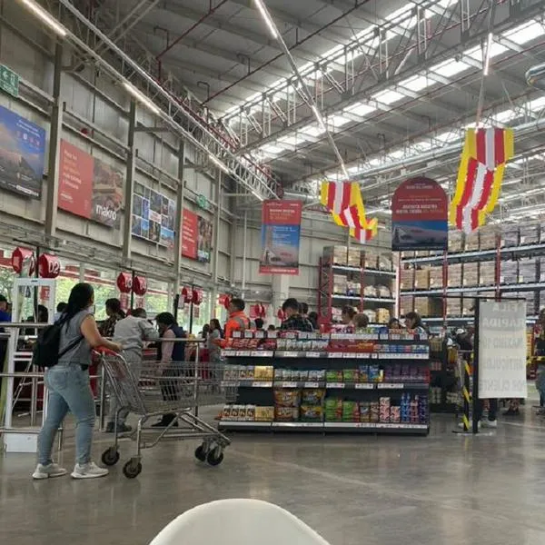 Makro, en nota sobre que tendrá trasnochón