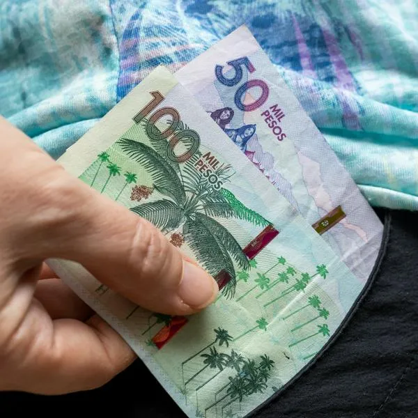 Pesos colombianos