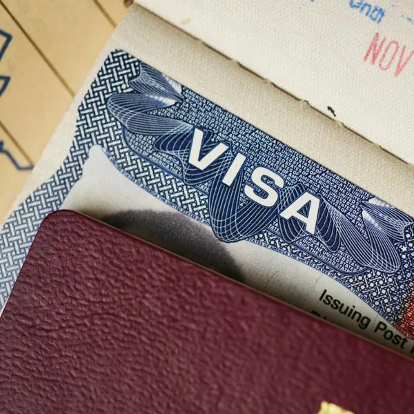 Visas para estudiantes son canceladas.