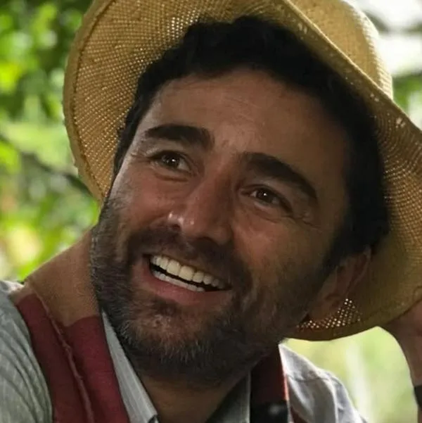 Actor Andrés Toro publicó fotos en EE. UU. de su nueva vida con su familia