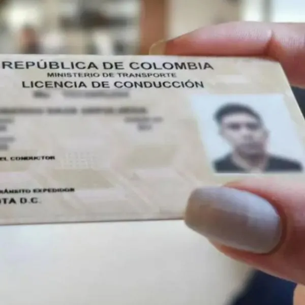 Cambio en licencia de conducción en Colombia: se perdería por hacer infracciones