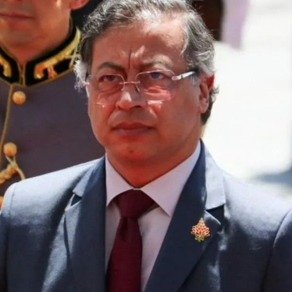  Comisión de Acusaciones estudiará denuncia contra Petro por cartas de Leyva