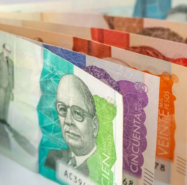 Golpe para billetes de 20.000, 50.000 y 100.000 pesos en Colombia por el nuevo sistema Bre-B. La reducción del efectivo ya va en un 77 %, según Redeban. 
