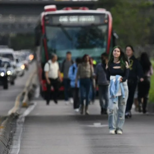 Bloqueos de Transmilenio durante protestas del 28 de mayo en Bogotá. El presidente de la CUT celebró tal situación