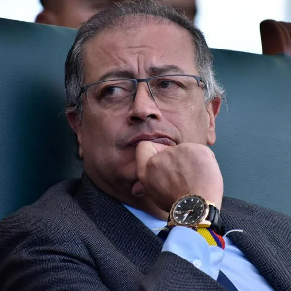 Carlos Amaya retiró sus aspiraciones presidenciales y seguirá como gobernador.