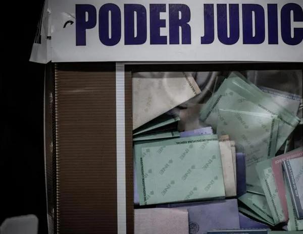 Los mexicanos votaron por sus jueces en unos inéditos comicios marcados por la baja participación